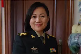 我国火箭军首位军事学女博士是谁？开国上将许世友将军的孙女图片