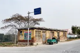 山东农村的苍蝇馆子，大爷一辈子只做一道菜，10元1碗有人不敢吃图片