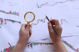 连续上行后突然调头 放量下跌释放什么信号？图片