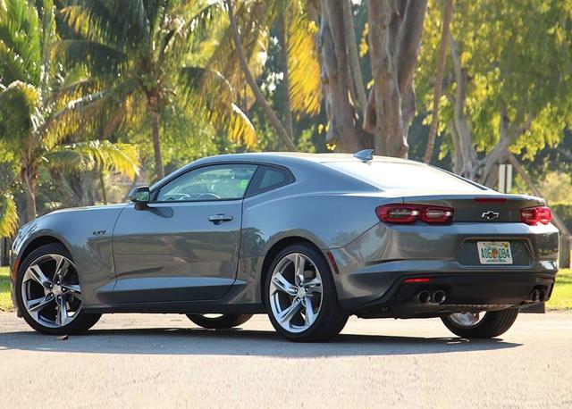 虽然是2018款的雪佛兰，但这科迈罗ZL1相同能惊艳全场