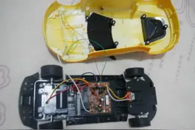 孙子摔坏同学进口玩具，家长索赔1000，爷爷的话让对方哑口无言图片