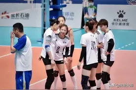 刘晏含首秀就成“大腿”！辽宁女排逆转获开门红图片