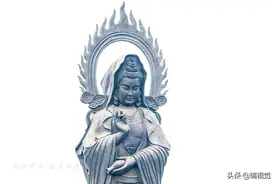 武汉汉阳：每逢初一十五归元禅寺游人如织，烧香拜佛求子数罗汉图片