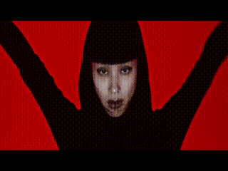 他将人脸变成镜子，映射出全世界的虚拟与真实