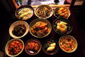 "穷酸"的泡菜，凭什么成为韩国餐桌必备，一人一年吃下50斤？图片