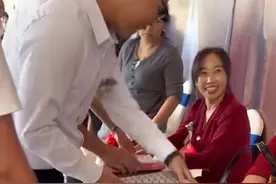 随礼硬币之2.0版！山东一男子结婚朋友准备千元硬币，仪式感满满图片