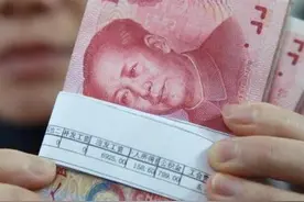 同事问你工资多少时，低情商的直接说，高情商的回答体面不得罪人图片
