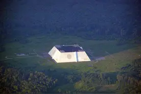 战略导弹预警雷达建造有多复杂？3万吨钢材、5万方混凝土图片