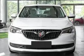 别克英朗，一款靠低价活着的“神车”图片