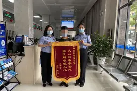 【我为群众办实事】困扰母子关系的双重户口解决了！图片