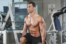 一个小技巧让你更好的做箭步蹲图片