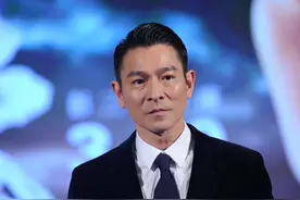 四大天王只有一人在一个领域做到极致，为何其他三人当年也都很火图片