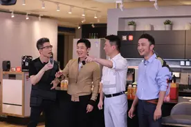 超强合体！央视Boys神段子唱起来，喊你买买买！图片