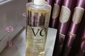 泊蝶VC爽肤水测评啦图片
