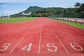 北大教授：今天的教育双轨制，成了家庭资源投入的无底洞图片