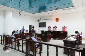 检察官之间的“控辩大战”图片