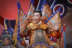 ​丝竹悠扬，锣鼓铿锵。国粹唱响《戏码头》，声声入耳图片