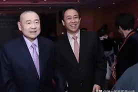 许家印：落难时求助王石被拒，山重水复疑无路，终遇贵人刘銮雄图片