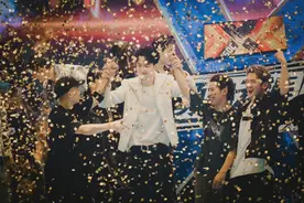 《街舞》决赛惹争议，节目组被指偏袒王一博，直播八小时哄抬物价图片