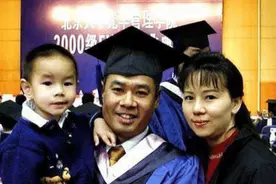 李宁身价百亿，20岁儿子变霸道总裁，身高1米78比李宁颜值高图片