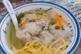 这家百年老字号馄饨店，曾是温州人心中No.1，如今却只有游客吃？图片