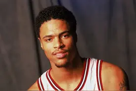 “拳王”泰森钱德勒，19年的NBA生涯，他一共赚到多少薪金？图片