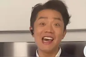 曾毅合唱《郎的诱惑》，全程只唱16个字歌词，长得越来越像王祖蓝图片