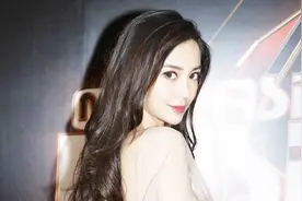 Angelababy这次给中国人长脸了！2018MAMA颁奖礼秒杀韩国众明星视频封面