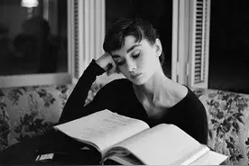 4本必读提升自我的书单，当你读完你会变得越来越优秀图片