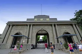 ＃聚力合肥全面小康＃巢湖至上海始发高铁列车正式开通！图片