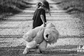 “儿子每天气得我肝颤”：每个叛逆的孩子背后，都有一对“想赢”的父母图片