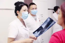 丨继承·创新丨神奇针法轻松解决颈肩腰痛——西安市中医医院骨伤科脊柱二病区开展无痛可视化刃针图片