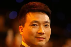 康辉回应康辉去哪了，撒贝宁给朱广权当口语老师，这哥仨太有意思图片