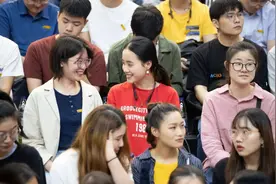“很闹心”！研究生才开学就想退学？还如何坚持下去？图片
