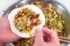 白菜包子如何调馅不出水？3个小技巧，这样蒸包子松软不塌陷，香图片