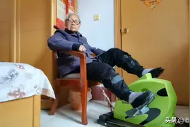 85岁儿子骑赛车40公里为105岁母亲庆生，妈在72岁不敢老图片