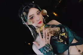 呆妹旗袍装曝光，身材凹凸有形却依旧被吐槽？同为顶流阿神更真实图片