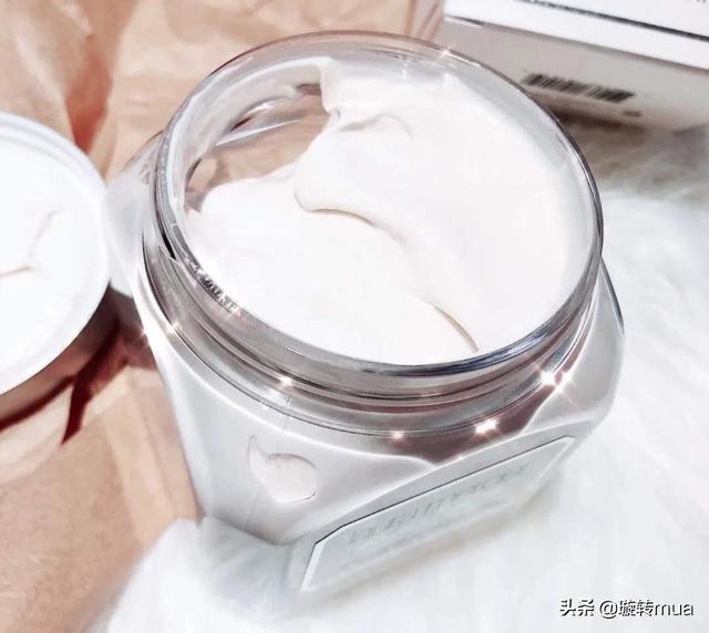 维密身体乳有天鹅绒花瓣