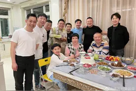 郭德纲为王惠庆生，家常菜太接地气，儿徒爱徒称呼师娘大不同图片