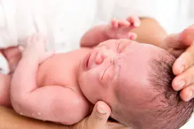 新生儿“5斤6斤8斤”有啥区别？出生时是这个数，暗示宝宝更聪明图片