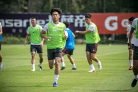 中国香港小将戴伟浚受深足赏识，正积极安排变更内地户籍图片