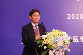 栾杰：隆胸不要再去韩国了，真不如我们做得好图片