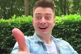 爱外国的俄罗斯人：我爱德国！我们德国太厉害了！我要做德国人！图片