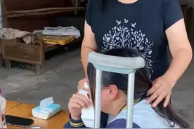 好大的“官威”！学生干部查寝，竟把女生整残了图片