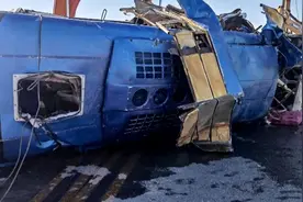 河北一趟14人遇难的绝命班车：非首次雨后涉水过桥，“我知道早晚要出事”图片