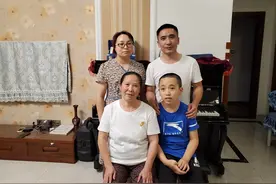 这是一个自闭症家庭的故事，我们全家十三年的坚持也许会给你启发图片