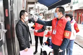 【众志成城 抗击疫情】并肩作战“父女兵”：战“疫”场上 是父女更是战友图片