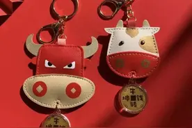 别出心裁“牛转乾坤”999足金挂件，开启整年牛运，牛年牛世图片