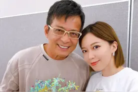 黄日华丧妻一年突传绯闻，女儿曝其感情状况，称最重要是爸爸健康图片