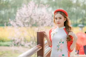 来者不拒的女人，不是叫你哥，不是叫你大叔，那叫你什么？图片